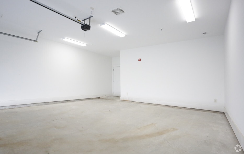 More Photos Of 141 Napoleon St, Baton Rouge Multifamily For Sale