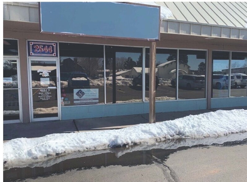 More Photos Of 2500-2548 N 4th St, Flagstaff Department Store For Lease