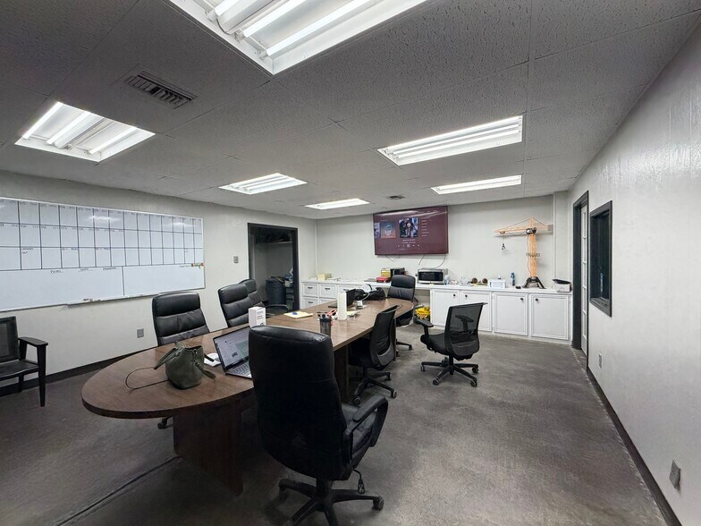 More Photos Of 2135 W Interstate 20, Odessa Manufacturing For Lease