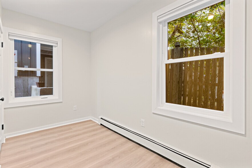 More Photos Of 69 Newbury St, Portland Storefront Retail Residential For Sale