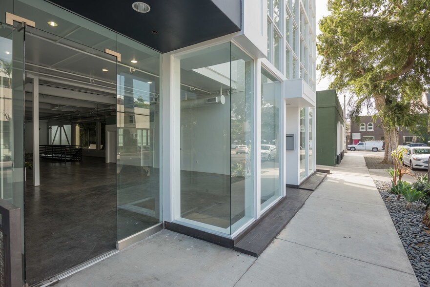 More Photos Of 708 N Croft Ave, Los Angeles Office For Lease