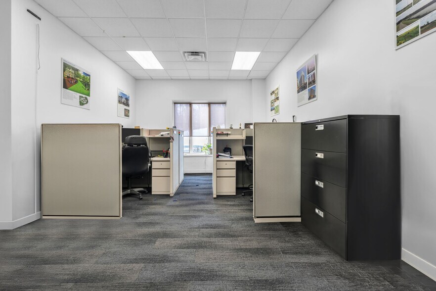 More Photos Of 140 W Main St, Clinton Township Office For Sale