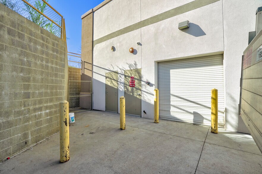 More Photos Of 1219 Gail Gardner Way, Prescott Freestanding For Lease