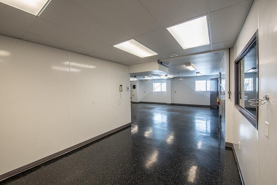 More Photos Of 1105 Constitution Dr, Trinidad Food Processing For Sale