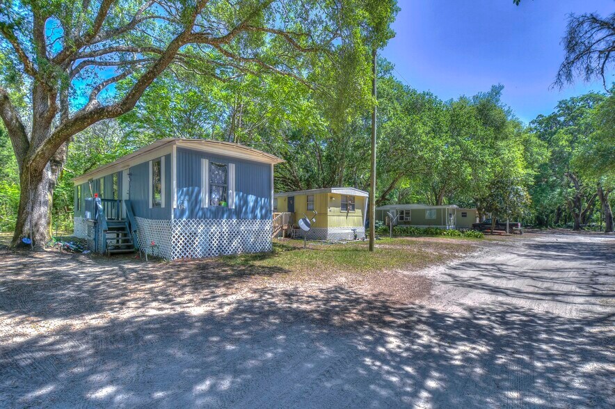 More Photos Of 20303 Old Somerset Acres Ln, Spring Hill Manufactured Housing Mobile Home Park For Sale
