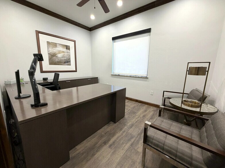 More Photos Of 921 26th Ave NW, Norman Office For Lease