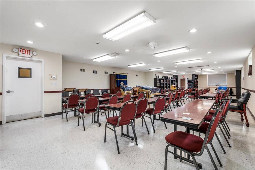 More Photos Of 338 Delawanna Ave, Clifton Daycare Center For Sale