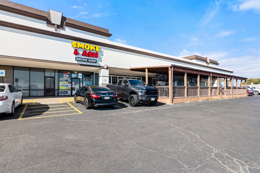 More Photos Of 1200 Richland Dr, Waco Unknown For Lease