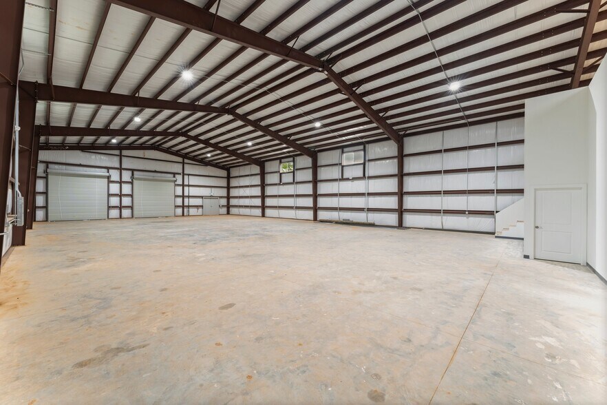 More Photos Of 810 Honea Egypt Rd., Magnolia Flex For Lease