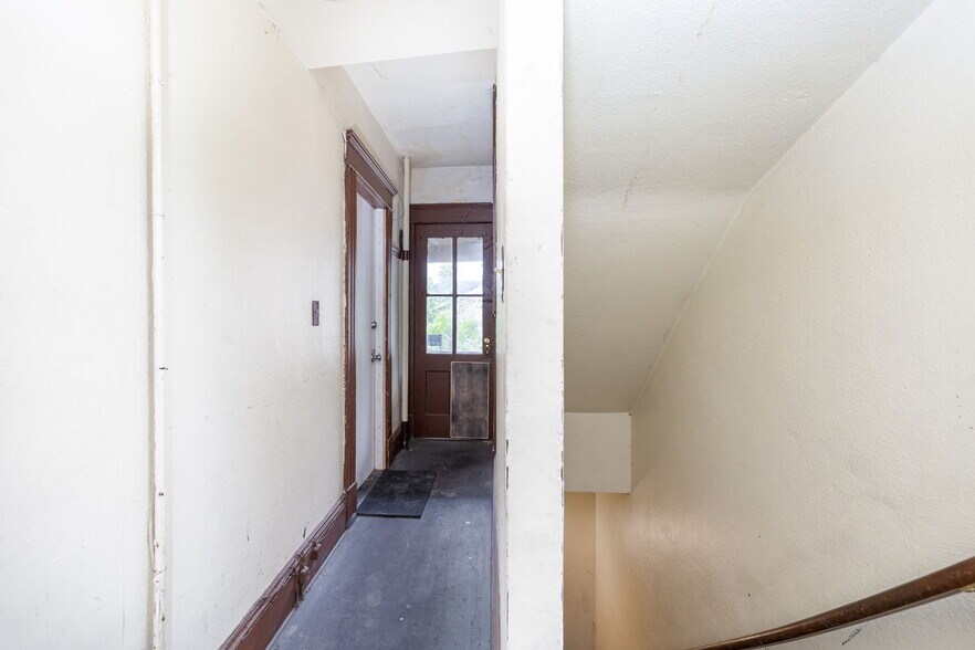 More Photos Of 704-708 Sumner Ave, Springfield Office Residential For Sale