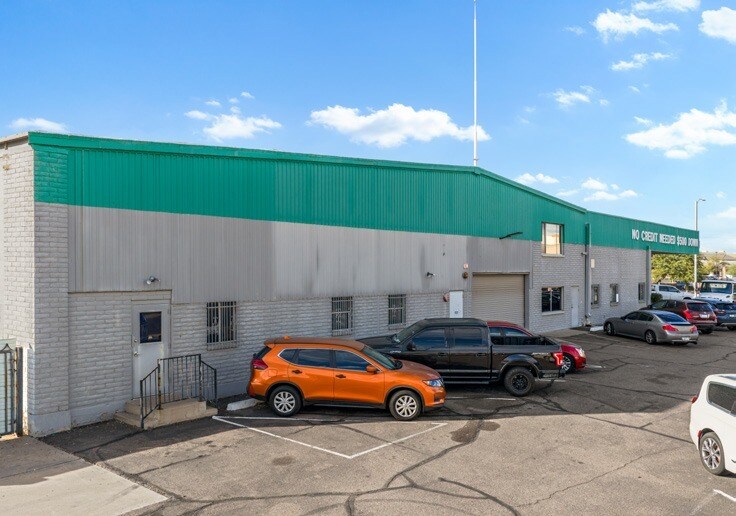 More Photos Of 1701 W Broadway Rd, Mesa Auto Dealership For Sale