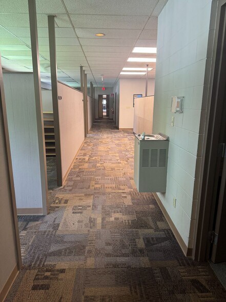 More Photos Of 2709 McGraw Dr, Bloomington Office Residential For Sale