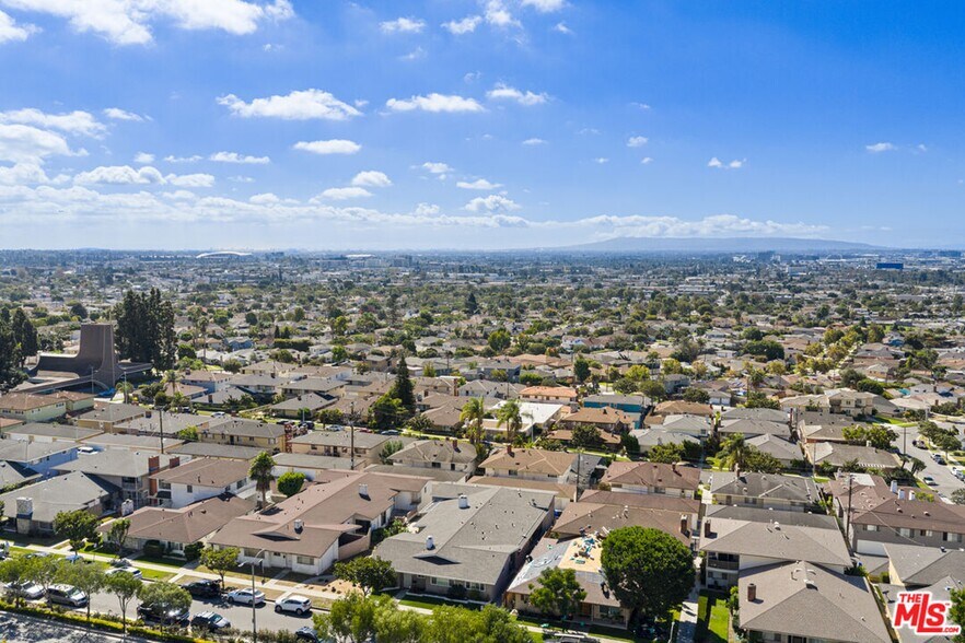 More Photos Of 5044 W Slauson Ave, Los Angeles Apartments For Sale