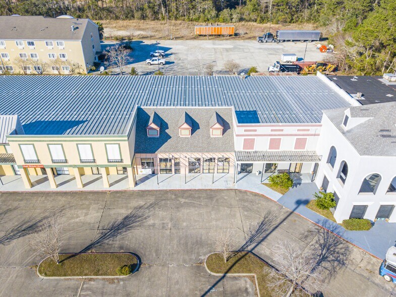 More Photos Of 1000 Caruso Blvd, Slidell Storefront For Lease
