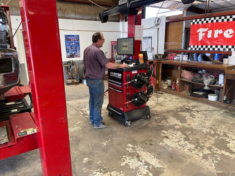 More Photos Of 115 E E St, Ogallala Auto Repair For Sale