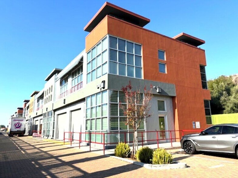 More Photos Of 21636 Redwood Rd, Castro Valley Industrial For Lease