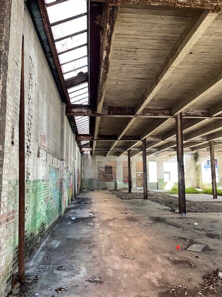 More Photos Of 232 Lafayette St, Baton Rouge General Retail For Sale