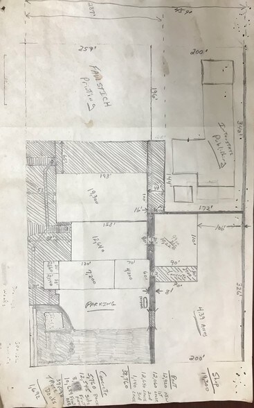 More Photos Of 2005-2009 E Voorhees St, Danville Manufacturing For Lease