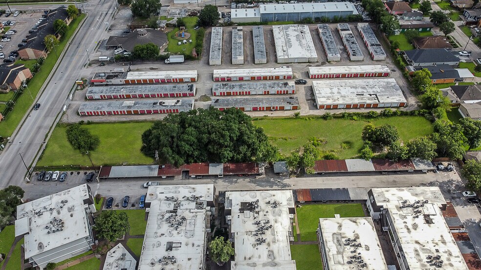 More Photos Of 1051 Burke Rd, Pasadena Land For Sale