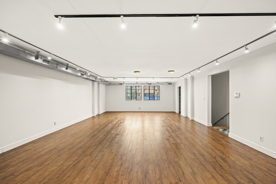 More Photos Of 5712-5714 Lankershim Blvd, North Hollywood Storefront Retail Office For Lease