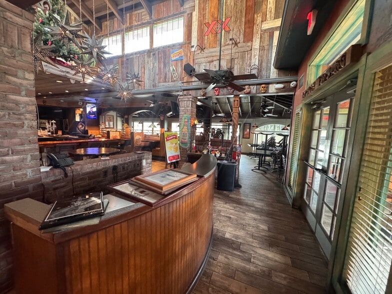 More Photos Of 1751 Evans Rd, Melbourne Restaurant For Sale