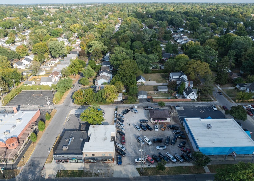 More Photos Of 4760-4764 N High St, Columbus Storefront Retail Residential For Sale