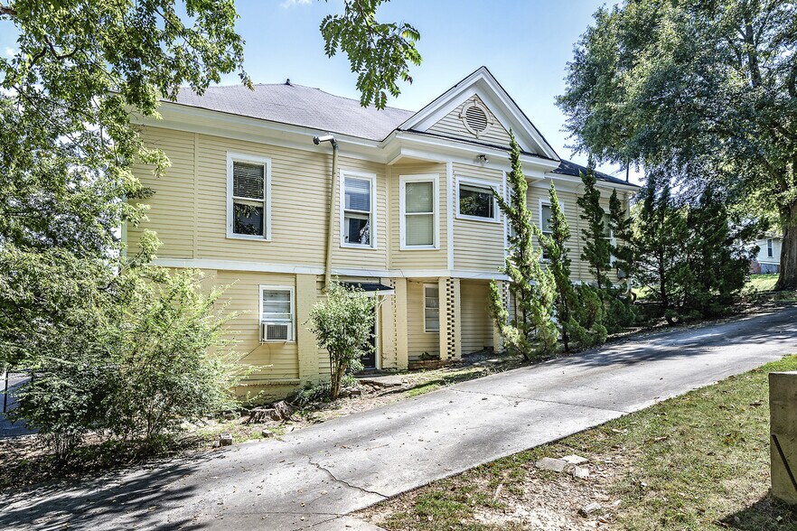 More Photos Of 1063 Walnut St, Macon-Bibb Apartments For Sale