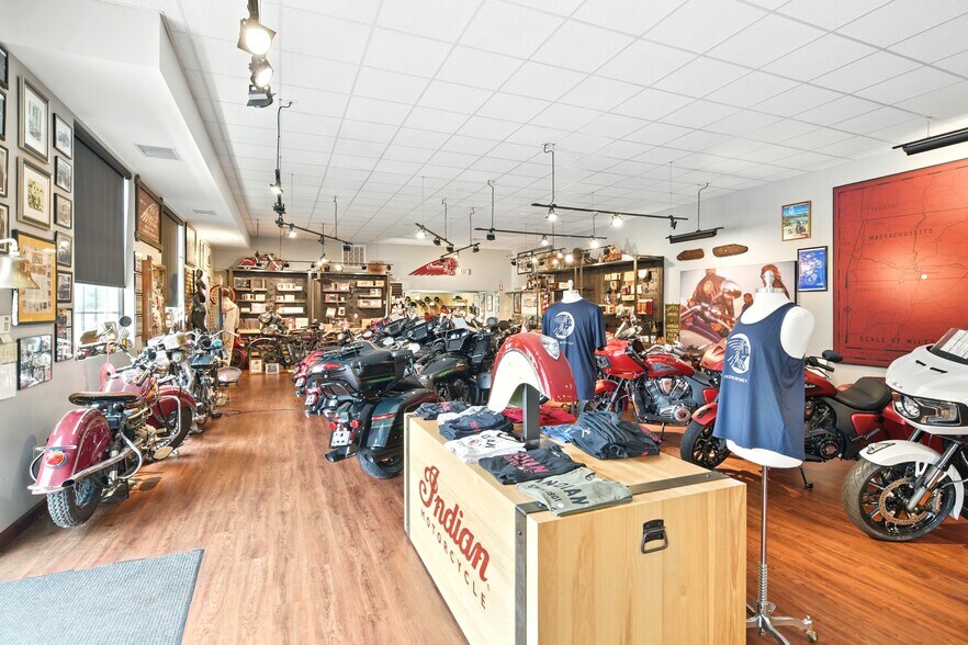 More Photos Of 962 Southampton Rd, Westfield Warehouse For Sale