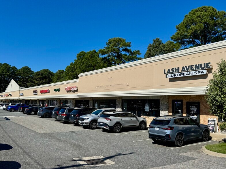 More Photos Of 2740-2762 Virginia Beach Blvd, Virginia Beach Unknown For Lease