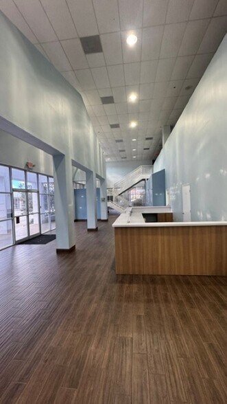 More Photos Of 3099 SW 8th St, Miami Medical For Lease