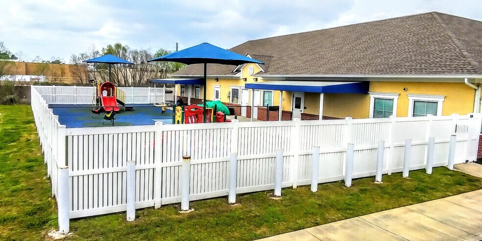More Photos Of 33043 Egypt Ln, Magnolia Daycare Center For Sale