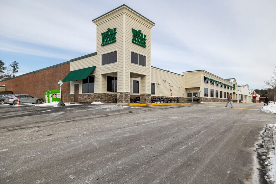 More Photos Of 253-269 Amherst St, Nashua General Retail For Lease