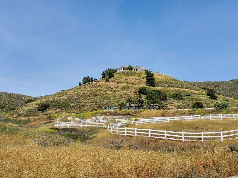 More Photos Of 40650 Calle De Suenos, Murrieta Specialty For Sale