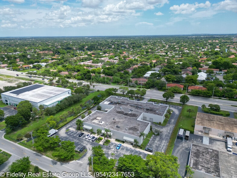 More Photos Of 3650 Coral Ridge Dr, Coral Springs Light Manufacturing For Sale