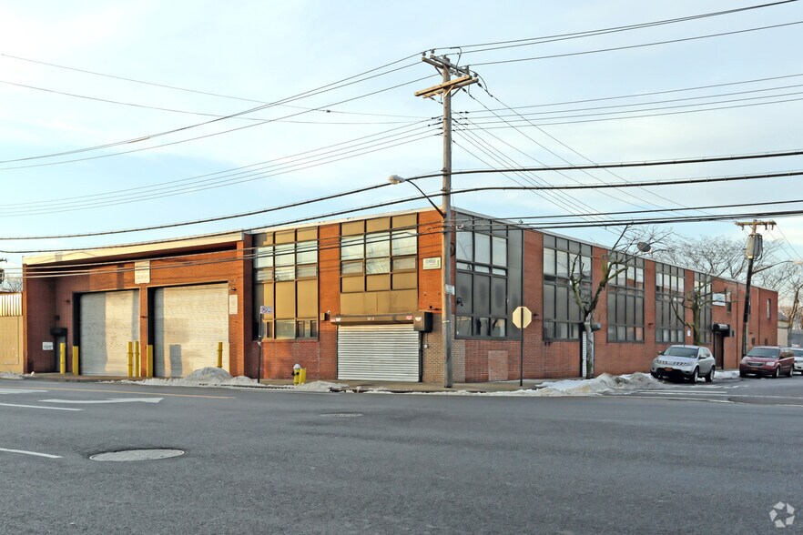 Primary Photo Of 153-04 Rockaway Blvd, Jamaica Warehouse For Lease