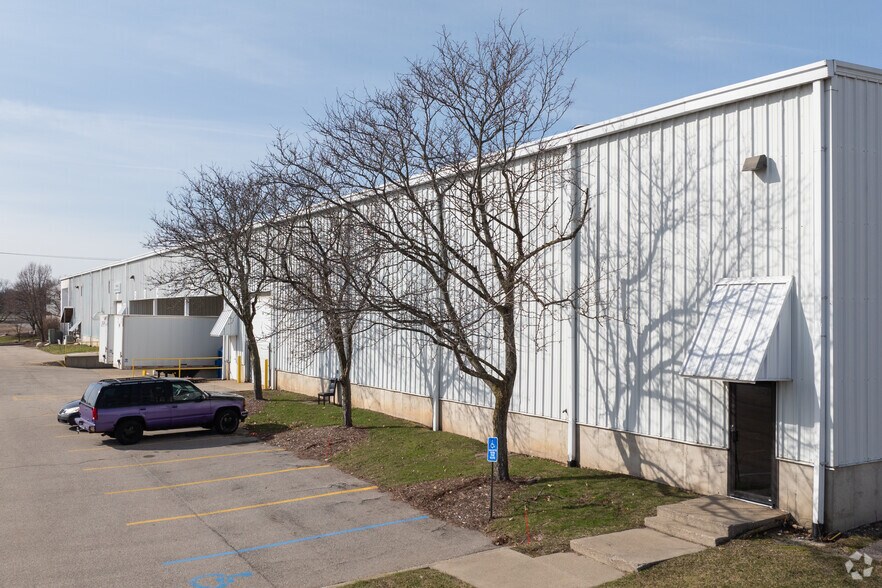 More Photos Of 2851 Prairie St SW, Grandville Manufacturing For Lease