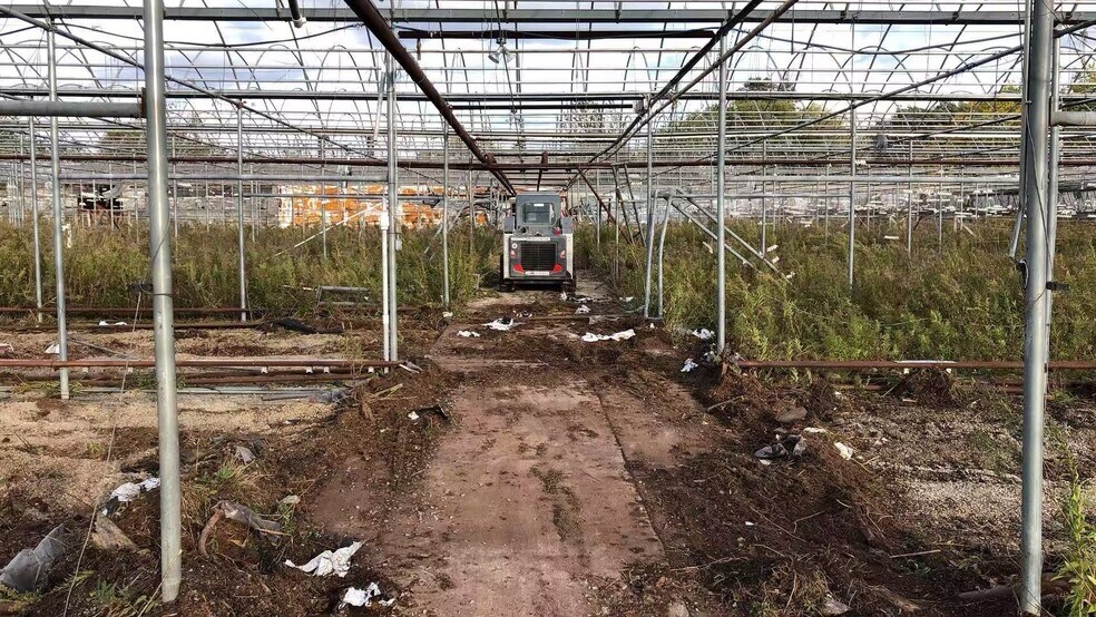 More Photos Of 43634 Hwy 3, Wainfleet Garden Center For Lease