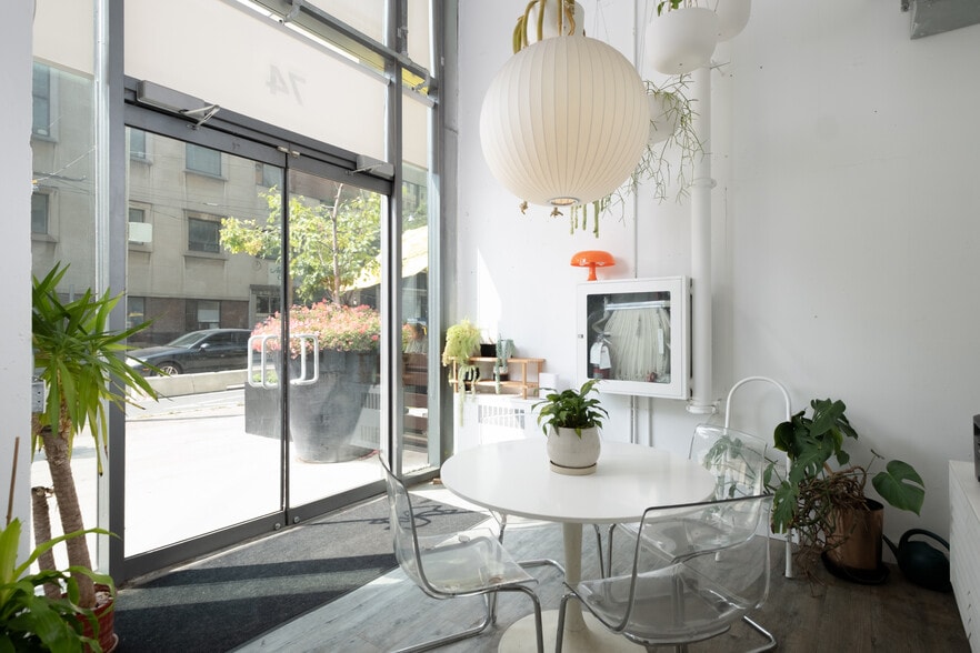 More Photos Of 33 Lombard St, Toronto Apartments For Lease