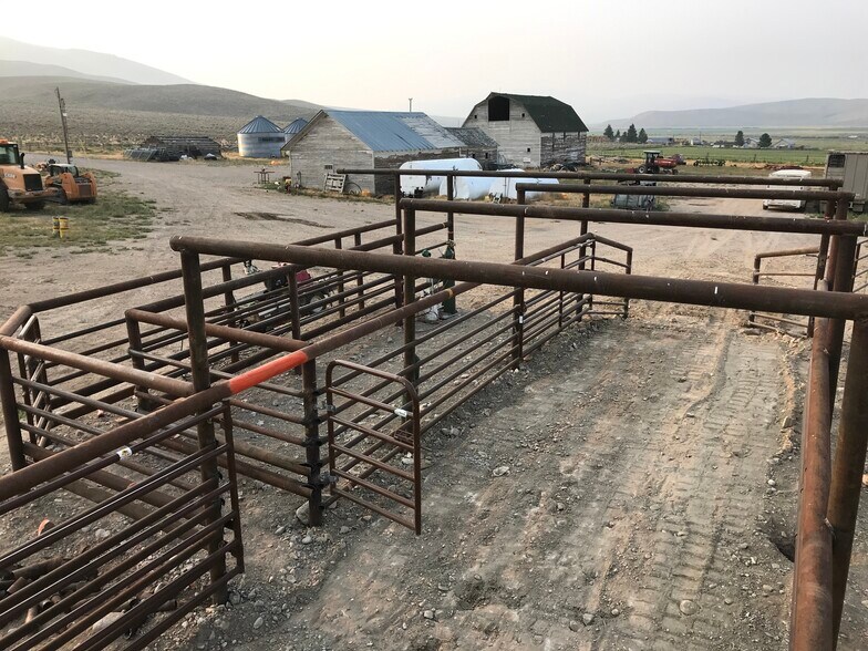 More Photos Of 3750 Pahsimeroi Rd, May Land For Sale