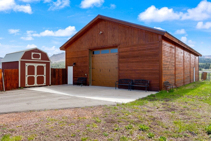 More Photos Of 2 County Road 2141 rd, Alpine Hotel For Sale