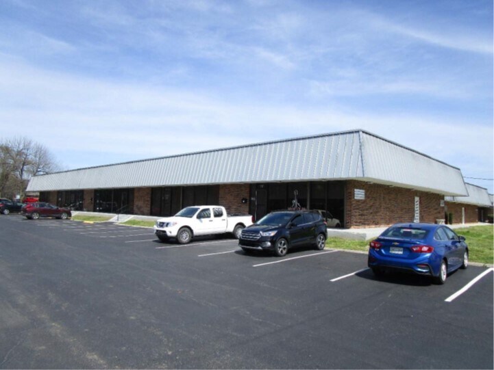 More Photos Of 907 Rivergate Pky, Goodlettsville Unknown For Lease