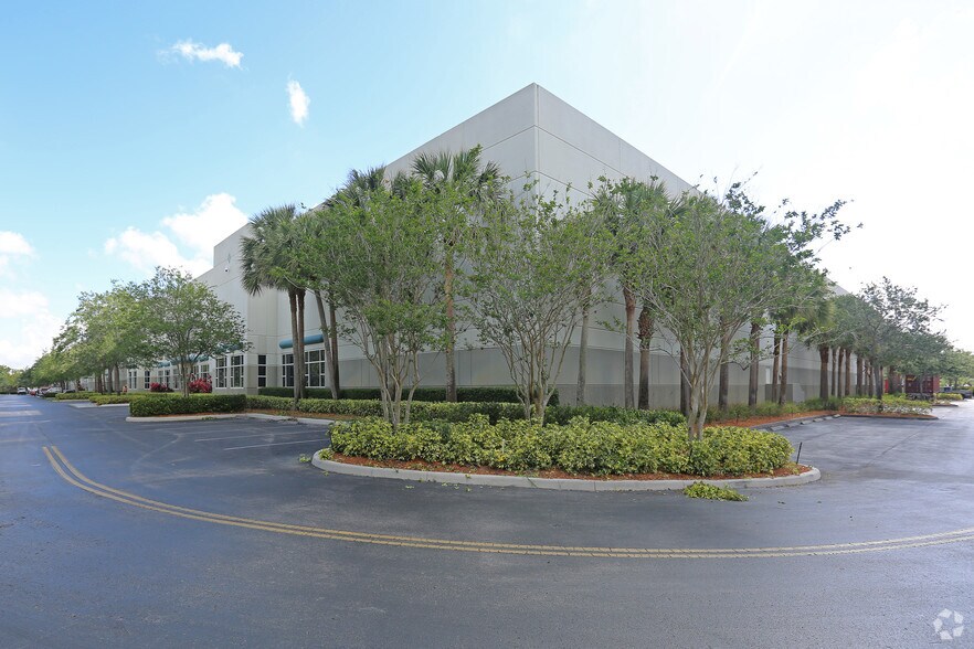 Primary Photo Of 2955 W Corporate Lakes Blvd, Weston Industrial For Sale