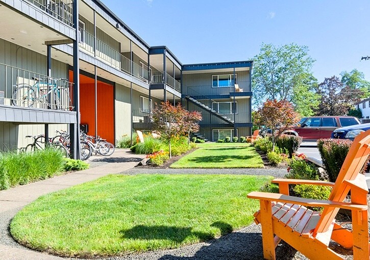 More Photos Of 440 NW 23rd St, Corvallis Apartments For Sale