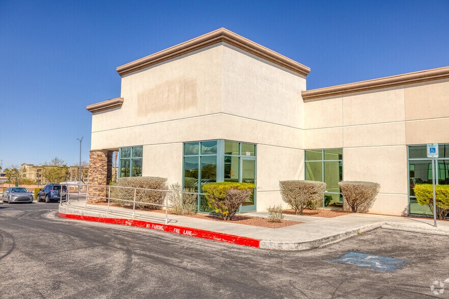 More Photos Of 3039 W Horizon Ridge Pky, Henderson Office For Sale