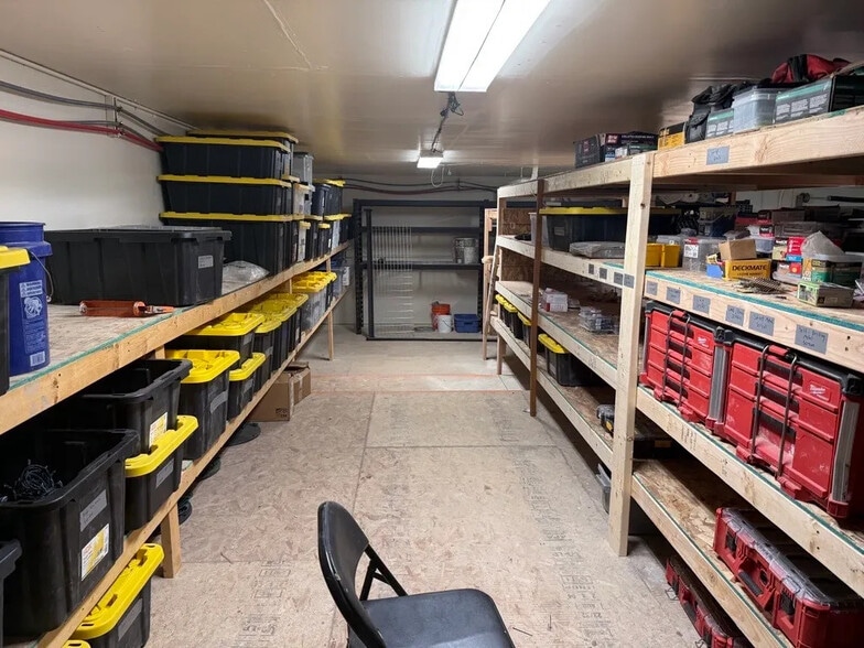 More Photos Of 276 E Danna Ave, Wasilla Warehouse For Sale