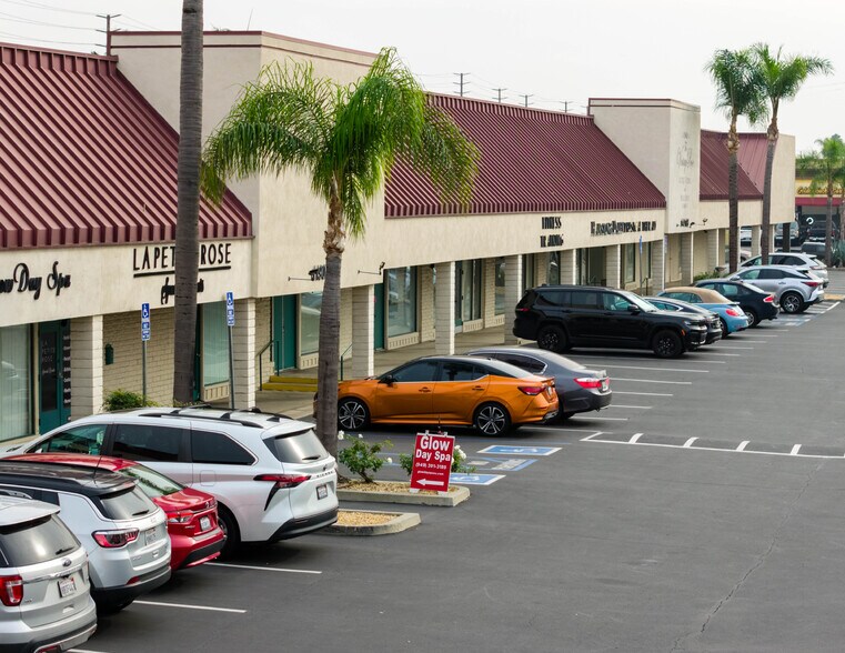 More Photos Of 1140-1232 N Tustin St, Orange Storefront For Sale