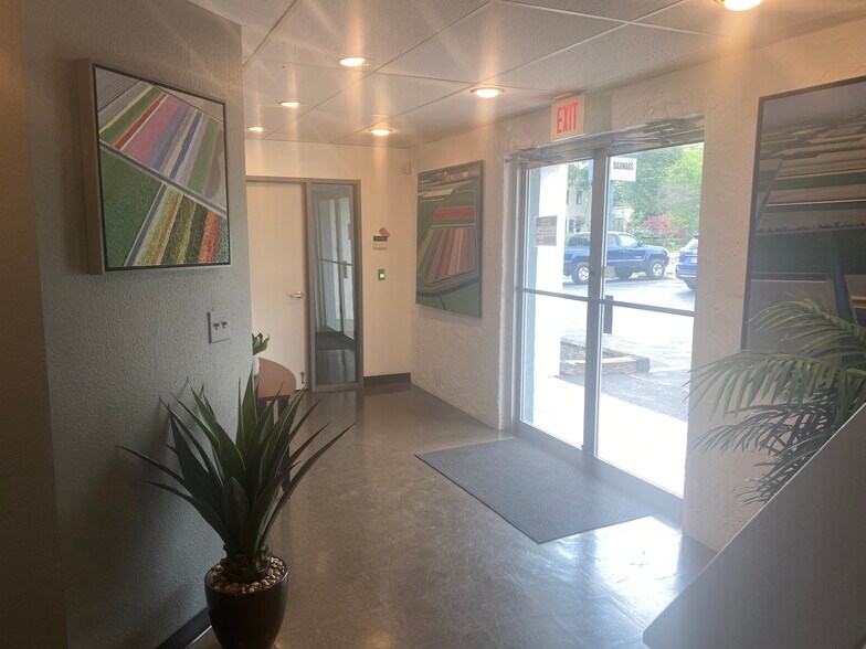 More Photos Of 3015 San Pedro Ave, San Antonio Loft Creative Space For Sale