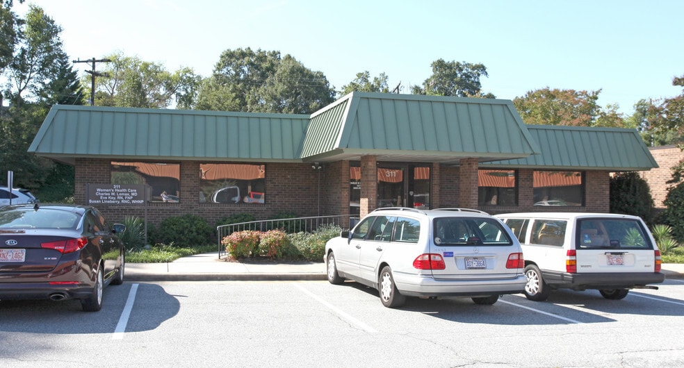 More Photos Of 311 W Wendover Ave, Greensboro Medical For Lease