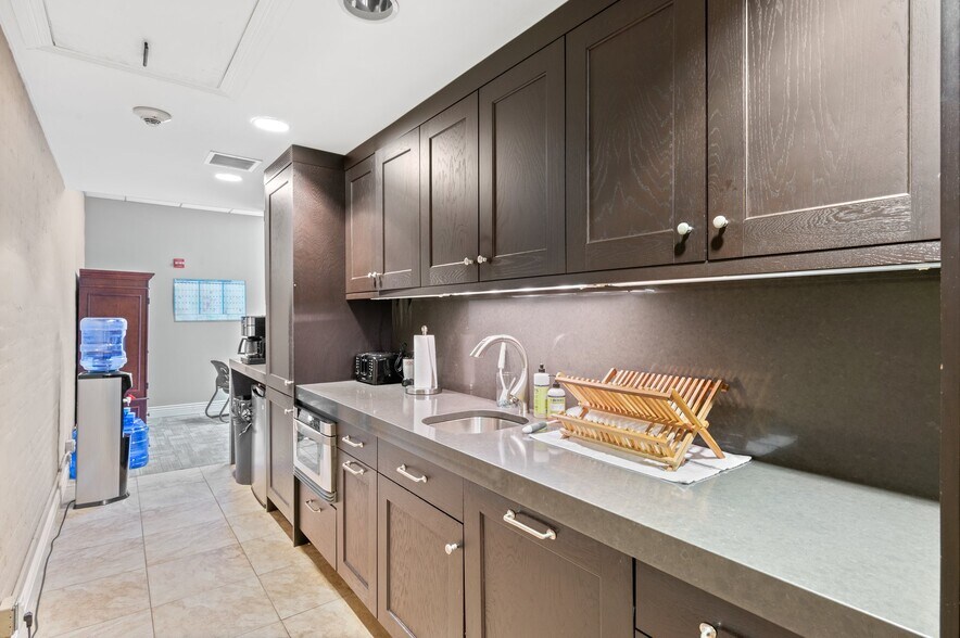 More Photos Of 1538 Wazee St, Denver Office For Lease