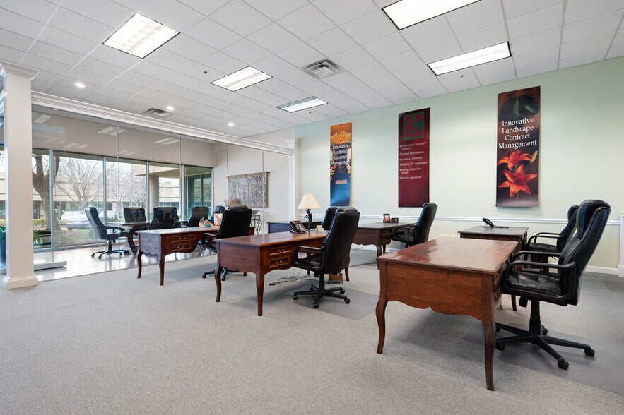 More Photos Of 975 Cobb Place Blvd NW, Kennesaw Flex For Sale